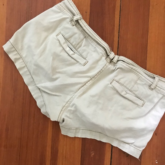 CUTE KAHKI SHORTS - Picture 5 of 6